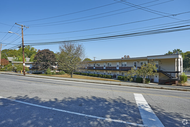 Primary Photo - Andover Crossing Apartments