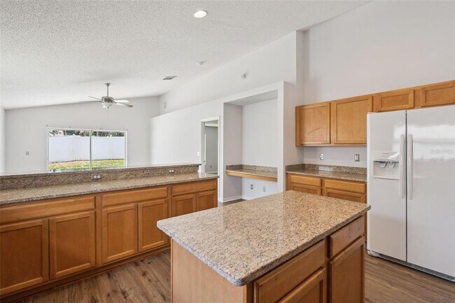 Building Photo - 622 Delancey Dr