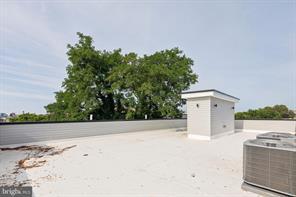 Building Photo - 2306 N Fairhill St