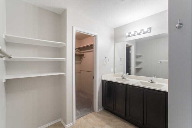 Building Photo - 7247 Basque Country Dr