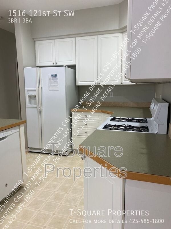 Building Photo - 1516 121st St SW