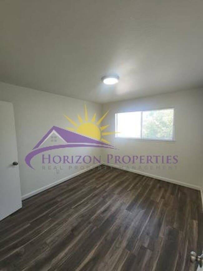 Building Photo - 1617 Arcade Blvd