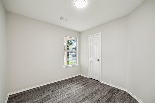 Building Photo - 10410 Caribou Cv