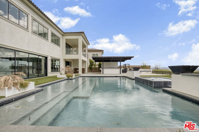 Building Photo - 12509 Saddle Ct