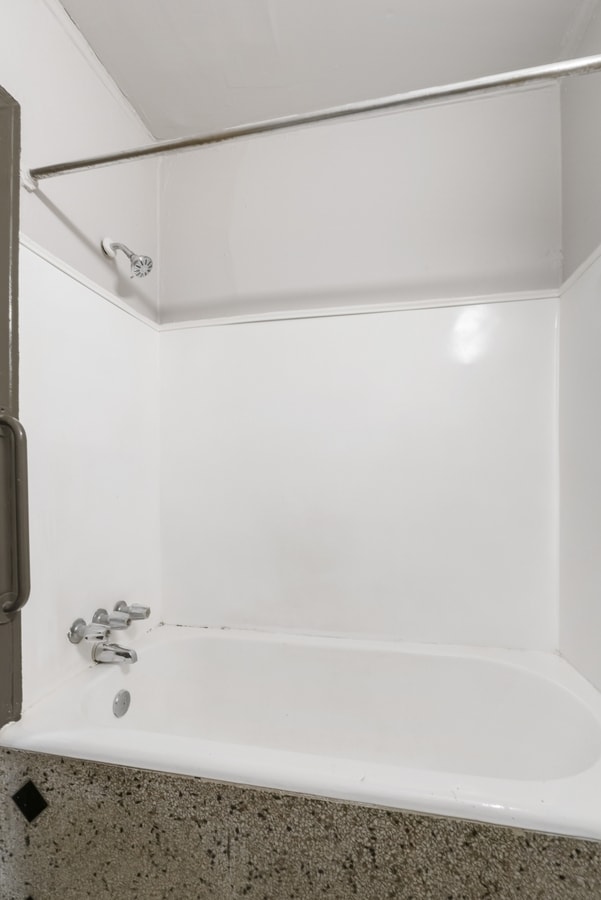 Building Photo - 16 N Broadway St