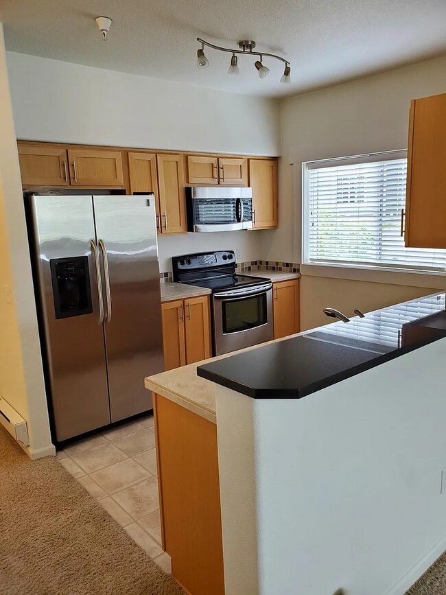 Building Photo - 11845 NW Stone Mountain Ln