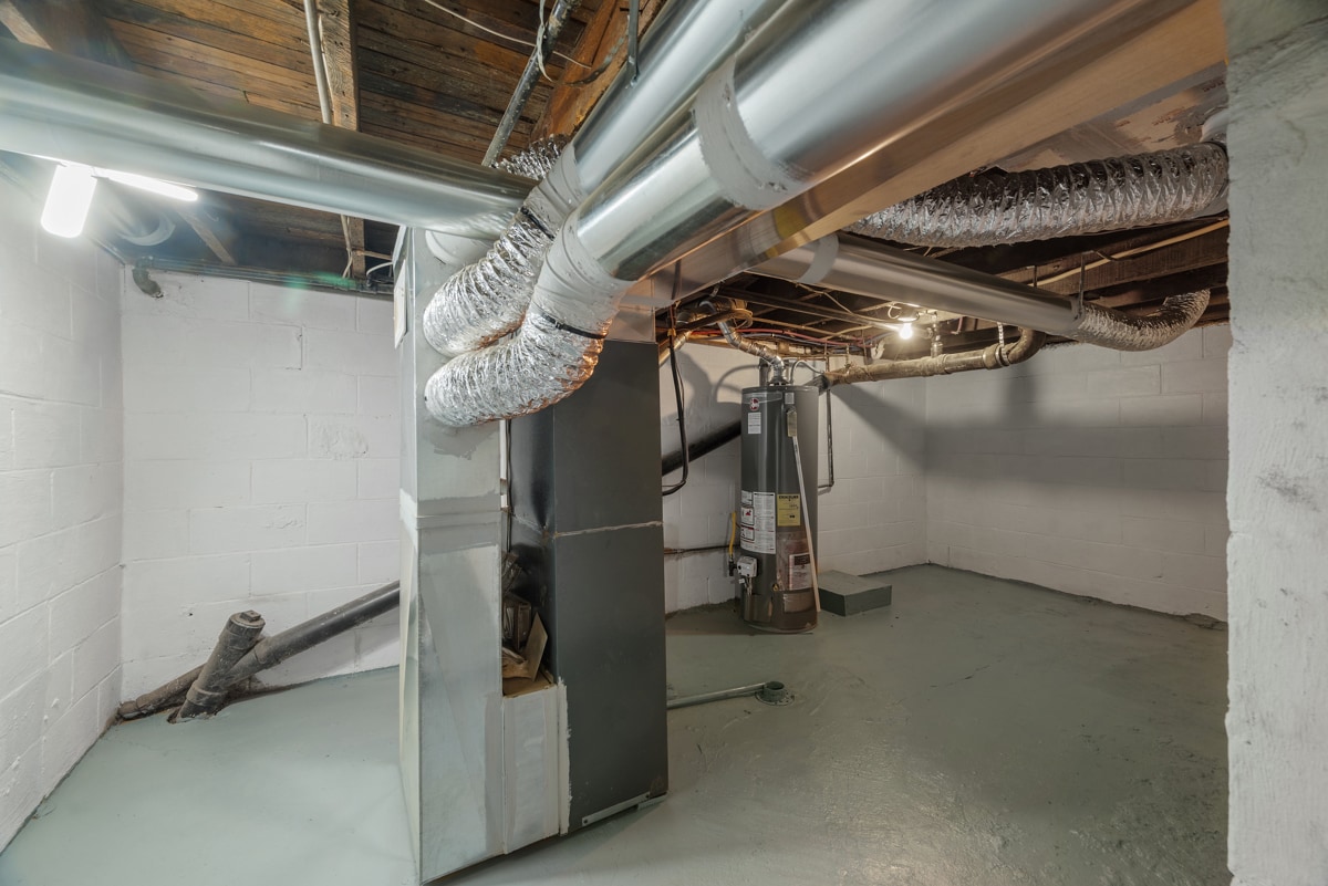 Building Photo - 423 2nd Ave