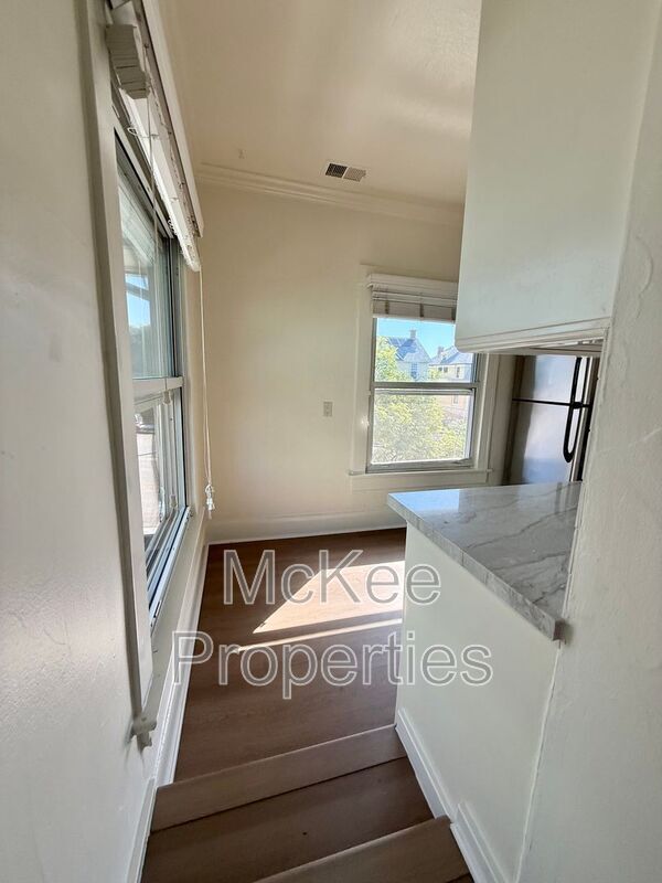 Building Photo - 2144 1/2 First Avenue