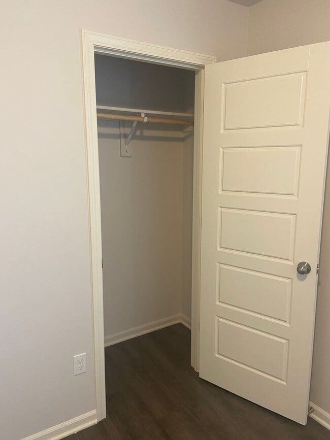 Building Photo - PRE-LEASING NOW — Modern 3-Bedroom | 2.5-Bath Living in Spring Hill