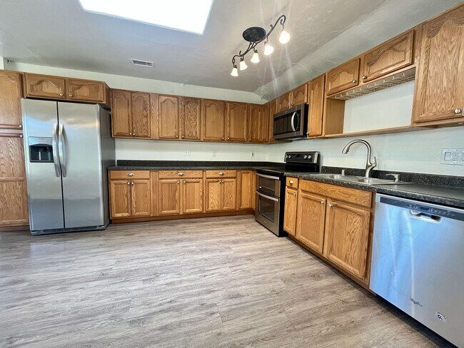 Building Photo - 5436 Mantua Ct