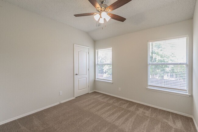 Building Photo - Coming Soon! 2 Story, 3 Bedroom Home in Be...