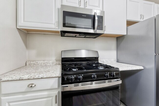 Building Photo - 1355 Ida Ave