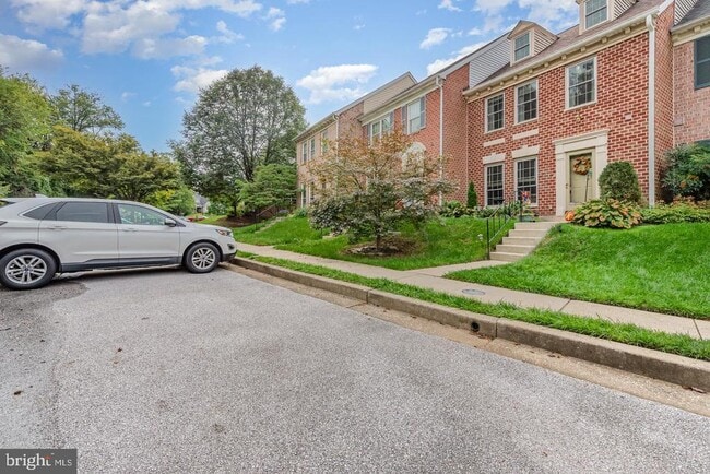 Building Photo - 3954 Forest Valley Rd