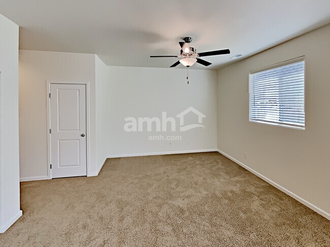 Building Photo - 1986 NW 22nd St