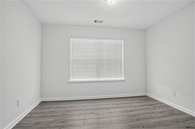 Building Photo - 4933 Longview Walk