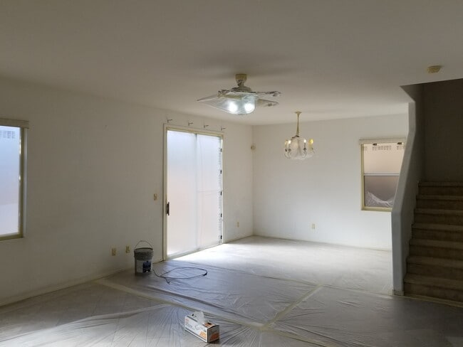 Building Photo - 5063 El Castano Ave