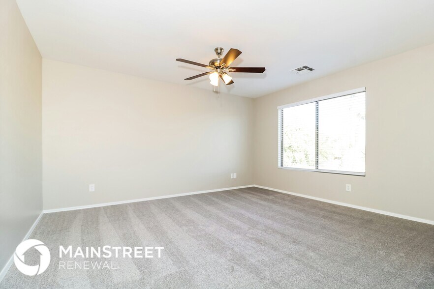 Building Photo - 10622 W Alvarado Rd