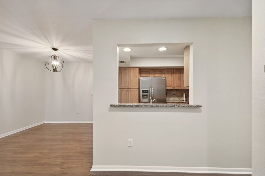 Building Photo - 251 Hidden Brook Dr