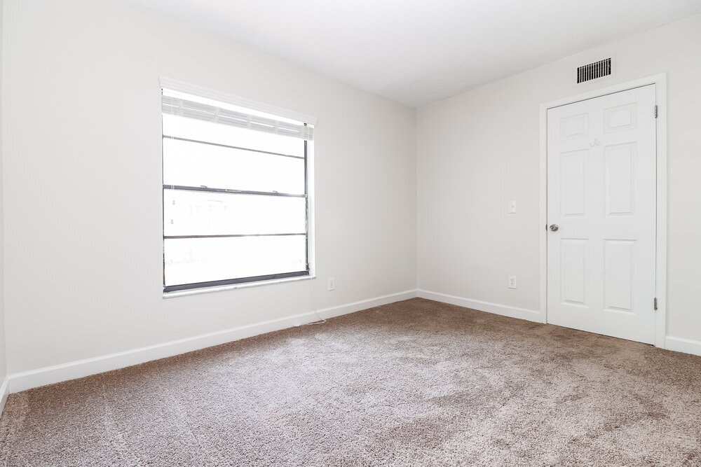 Building Photo - 10375 Chadbourne Dr