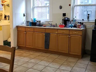 Building Photo - 11 Chester St