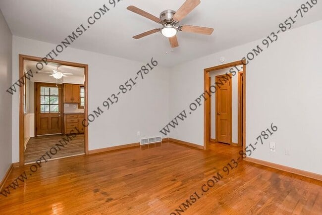 Building Photo - Close to downtown OP!!! Includes Water, El...