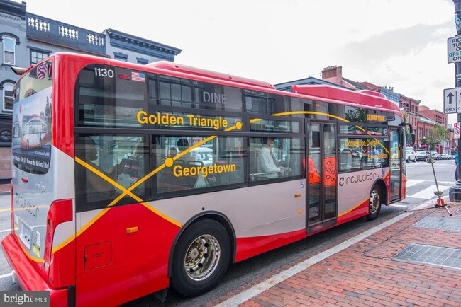 Building Photo - GEORGETOWN - 2 level 2/2.5 Custom Condo City Living W/ UNDERGROUND PARKING!!