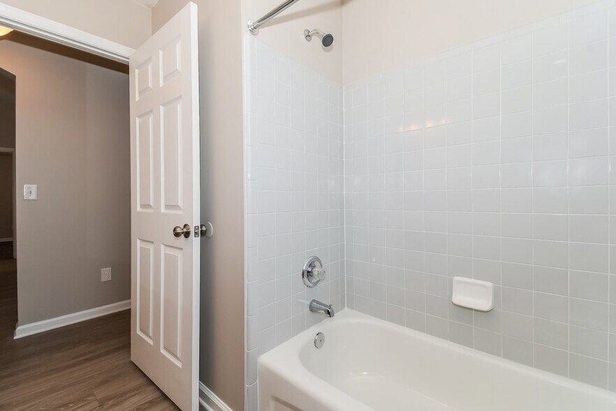 Building Photo - 7941 Collins Bay Ct