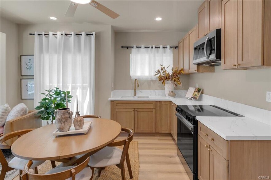 Building Photo - 1123 E Ocean Blvd