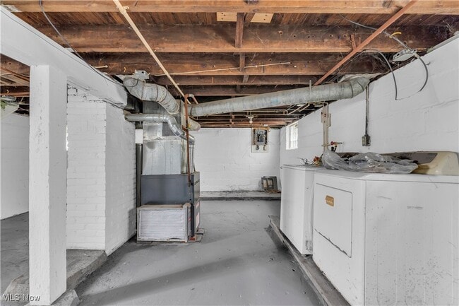 Building Photo - 7812 Force Ave