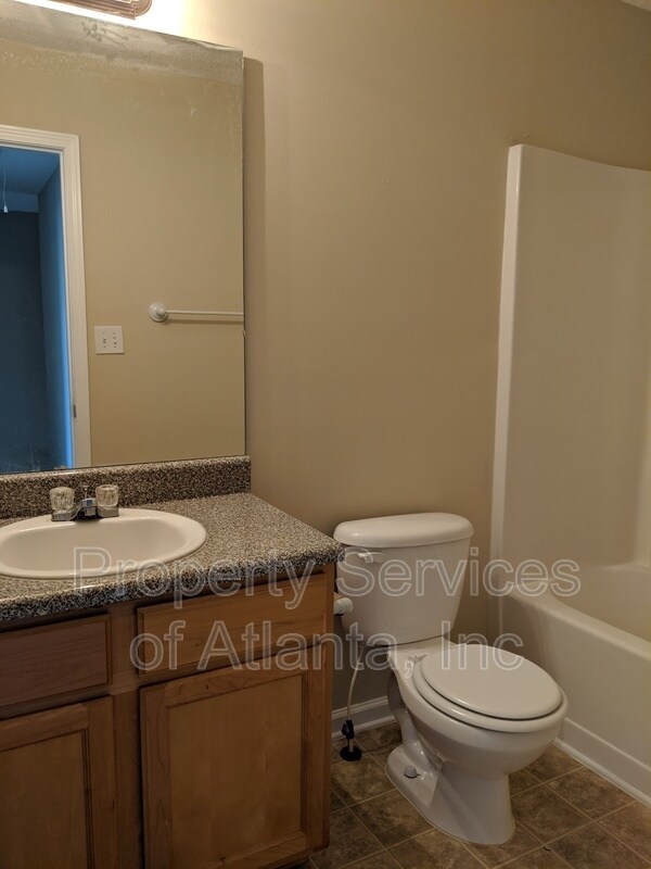 Building Photo - 2265 Nicole Dr