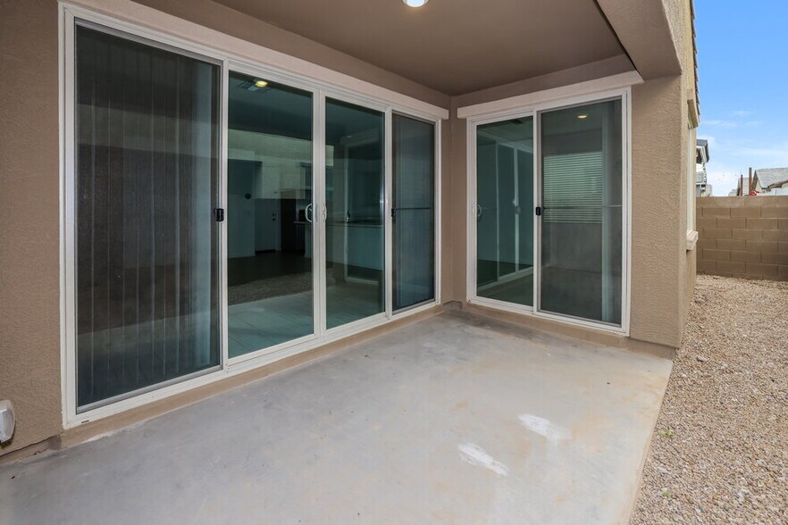 Building Photo - 9259 E Static Ave