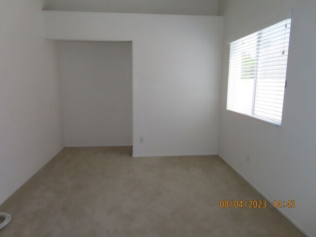 Building Photo - 35467 Marsh Ln