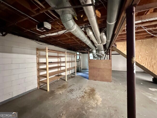 Building Photo - 197 Rock Garden Terrace N W