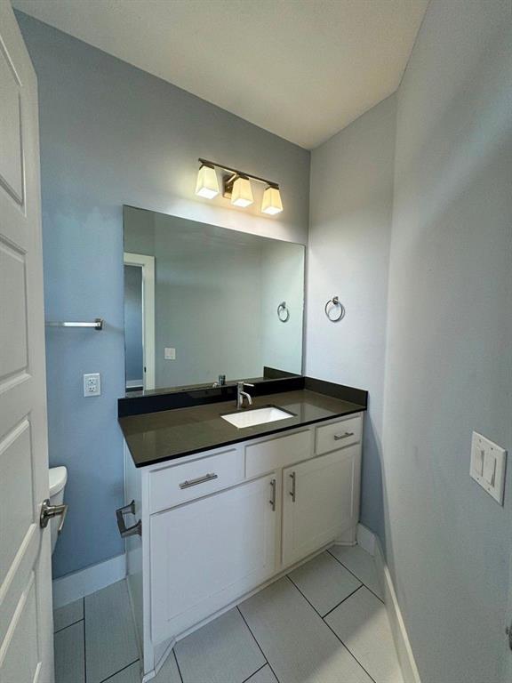 Building Photo - 6201 Felix Ave