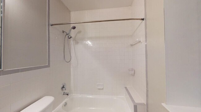 Building Photo - 1417 Chapin St NW