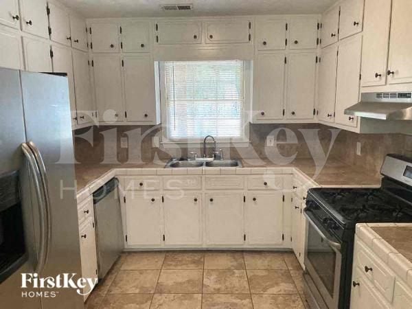 Building Photo - 135 Lazy Hollow Ln