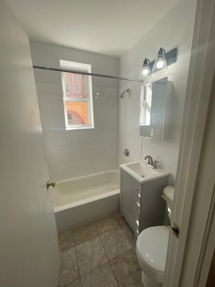 Building Photo - 38 Hemenway St