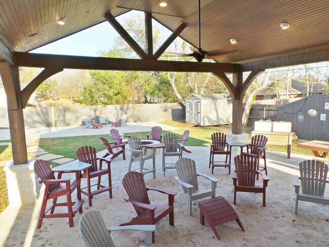 Building Photo - 108 Park Pl