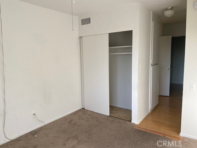 Building Photo - 5460 White Oak Ave