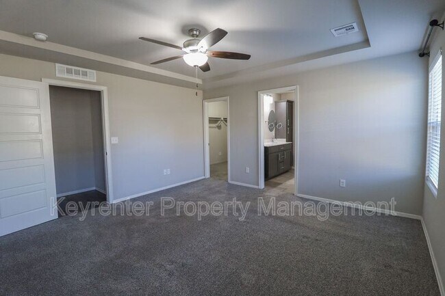 Building Photo - 3543 E 143rd Ct S