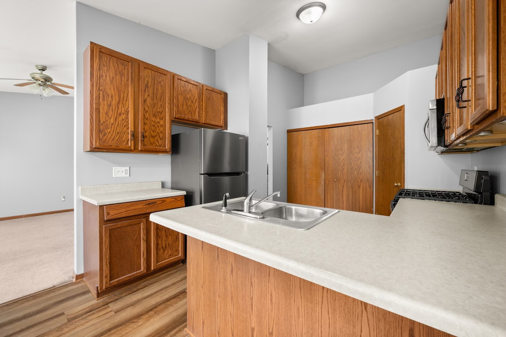 Building Photo - 701 Blackstone Ct