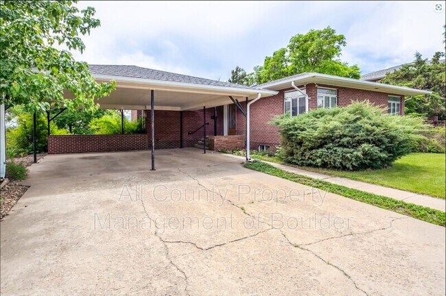 Primary Photo - 2360 Balsam Dr