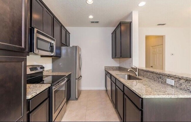 Building Photo - 126 Moultrie Village Ln
