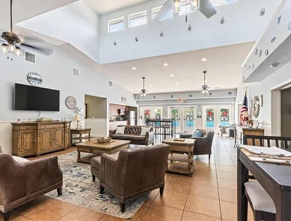 Building Photo - Beautiful Town Home For Rent in Meadow Poi...
