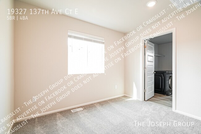 Building Photo - 19327 137th Ave Ct E