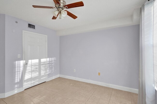 Building Photo - 15075 Michelangelo Blvd