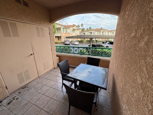 Building Photo - 2 Bedroom First Floor Condo in Rancho San Diego