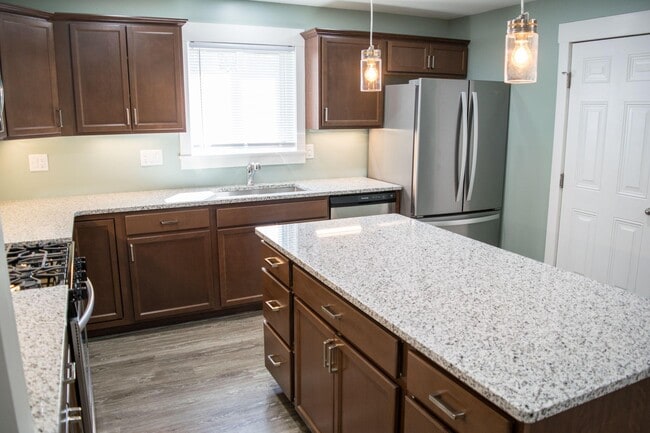 Building Photo - 209 Buffalo St