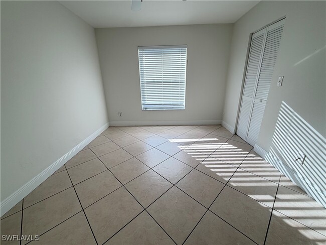 Building Photo - 1392 Churchill Cir