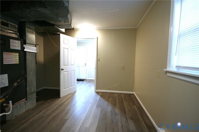Building Photo - 12141 Old Buckingham Rd